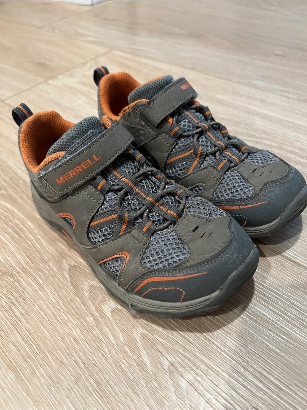Kids Merrell shoes, hiking shoes, outdoors, 1M